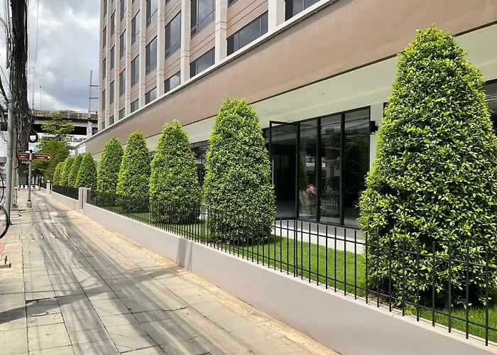 Hotel 35 Bow 4*