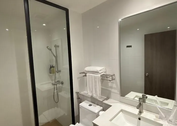 35 Bow Hotel 4*
