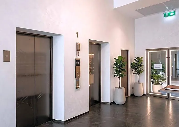 Hotel 35 Bow 4*